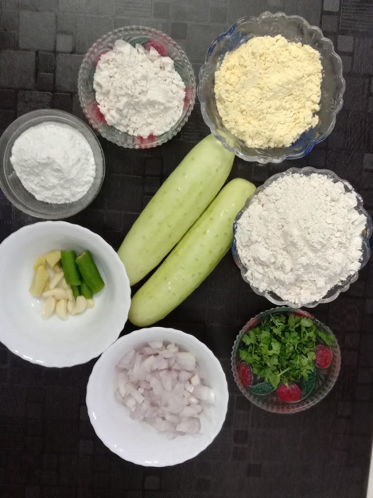Ingredients for cucumber pancake, Cucumber pancake recipe.