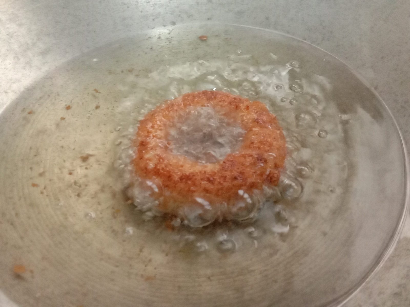 Frying the onion ring, Cheese onion rings recipe.