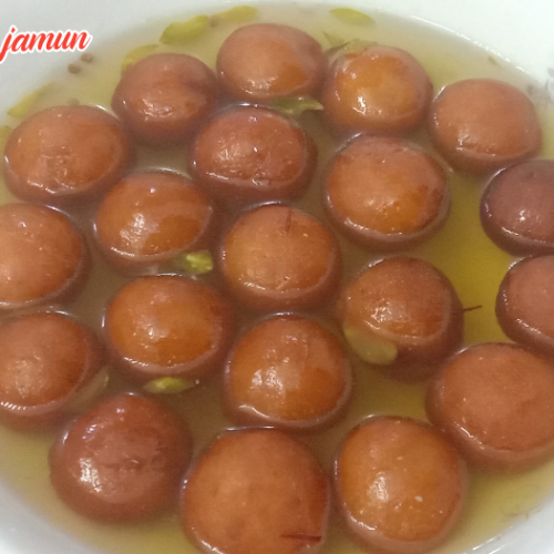 Gulab jamun in plate, gulab jamun recipe.
