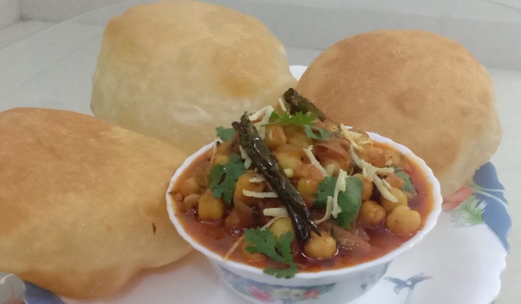 Chole and bhature in serving plate, Chole bhature recipe.