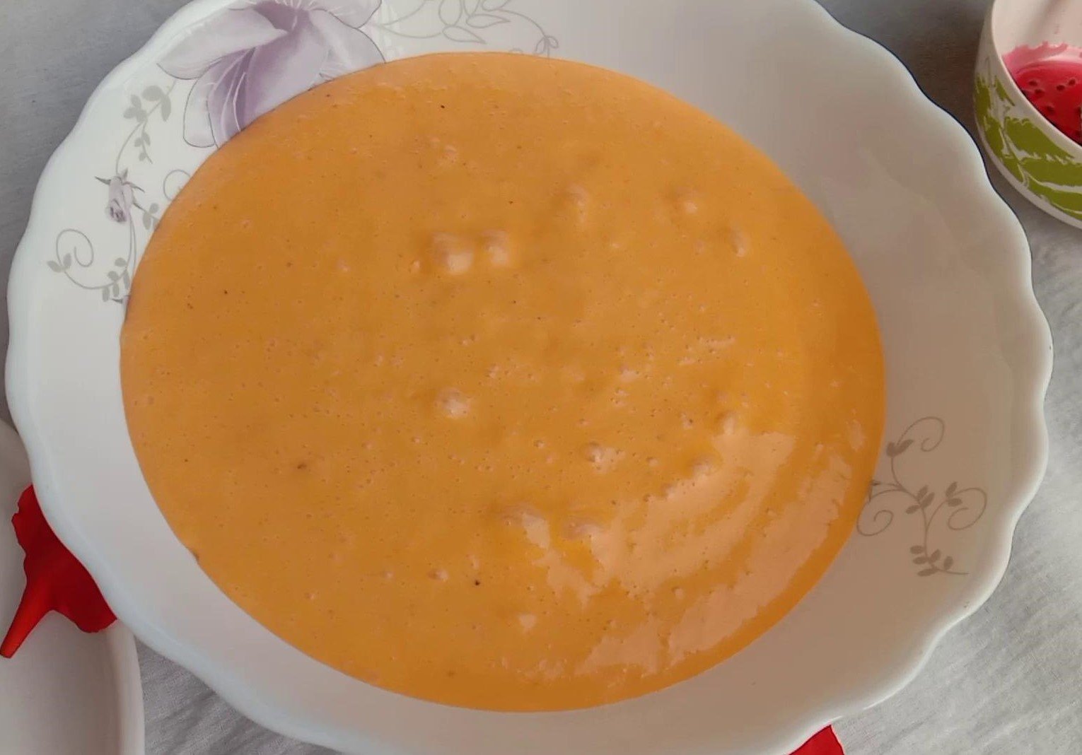 Mango paste in bowl, Mango Smoothie.