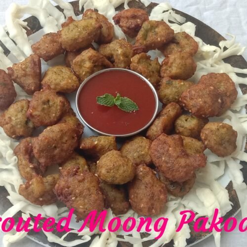 Sprouted Moong Pakoda, Moong sprouts pakoda | Sprouted Moong Pakoda | Sprouted mung bean fritters.